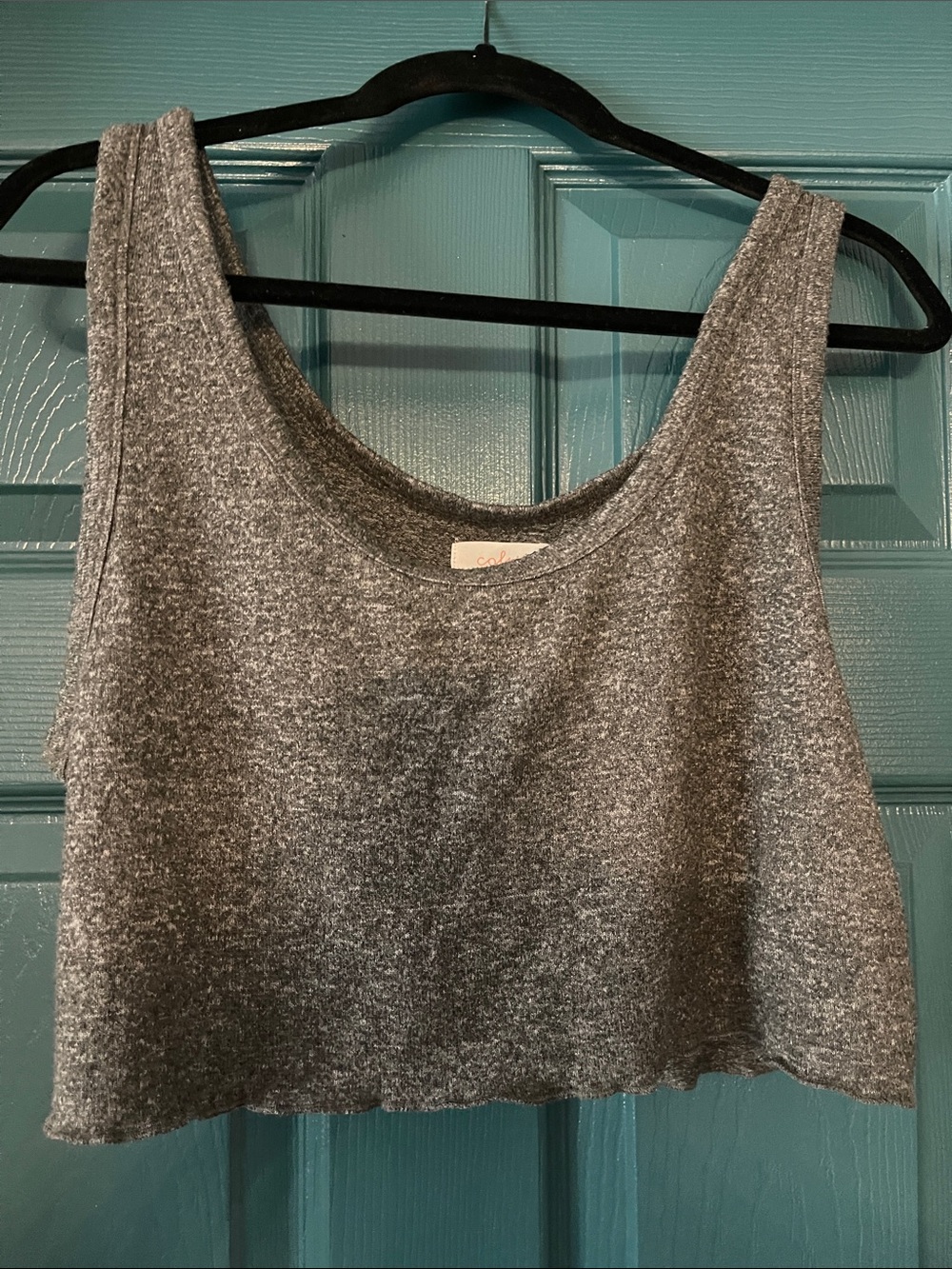 Colsie Gray Sleeveless Cropped Tank Top